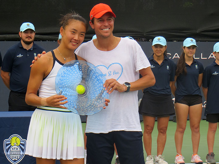 Yuan Yue and her new coach José Hernández-Fernández celebrate a win at their first tournament together, the ATX Open.